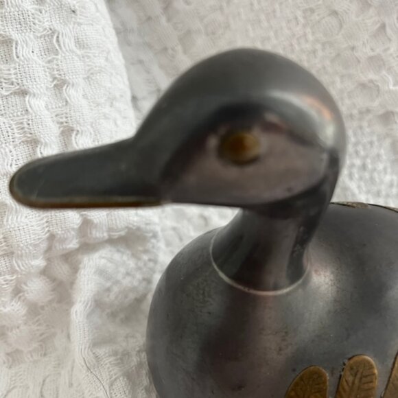 Vintage Pewter / Brass Duck Trinket Box 4.5 in tall **BUNDLE with LG Duck $60* - Picture 4 of 12